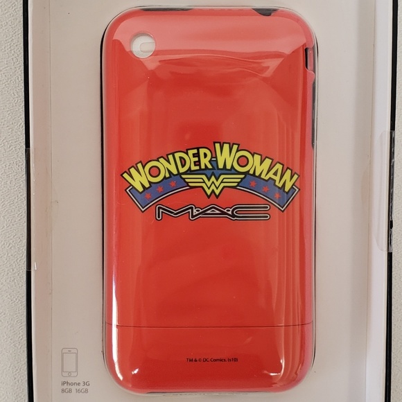 MAC Cosmetics Accessories - Wonder Woman MAC Cellphone case